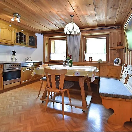 Spacious In Black Forest Near Ski Area Apartamento