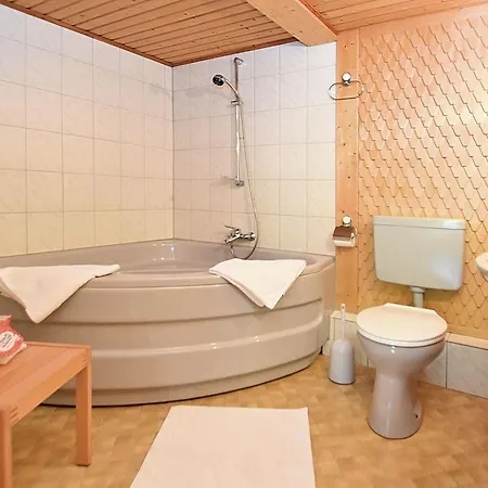 Spacious In Black Forest Near Ski Area Apartamento Wieden